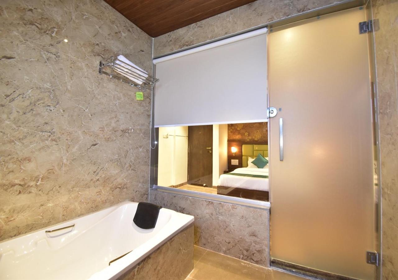 Hotel Candor Amigo Airoli Mind Space Nová Bombaj Exteriér fotografie